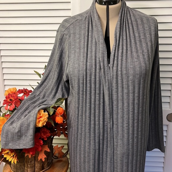 Grey ribbed knit Collections by Bobeau open front cardigan sweater size 2X - Picture 2 of 5